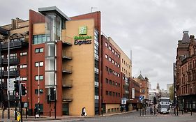 Holiday Inn Express - Glasgow - City Ctr Riverside By Ihg